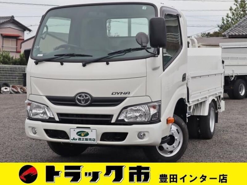 TOYOTA DYNA