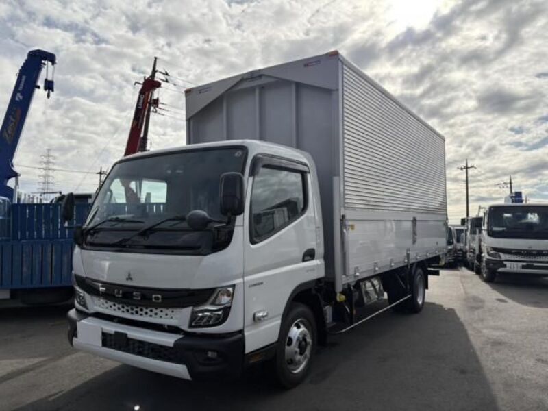 MITSUBISHI CANTER