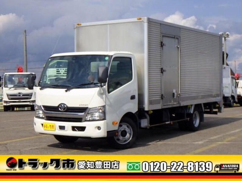 TOYOTA DYNA