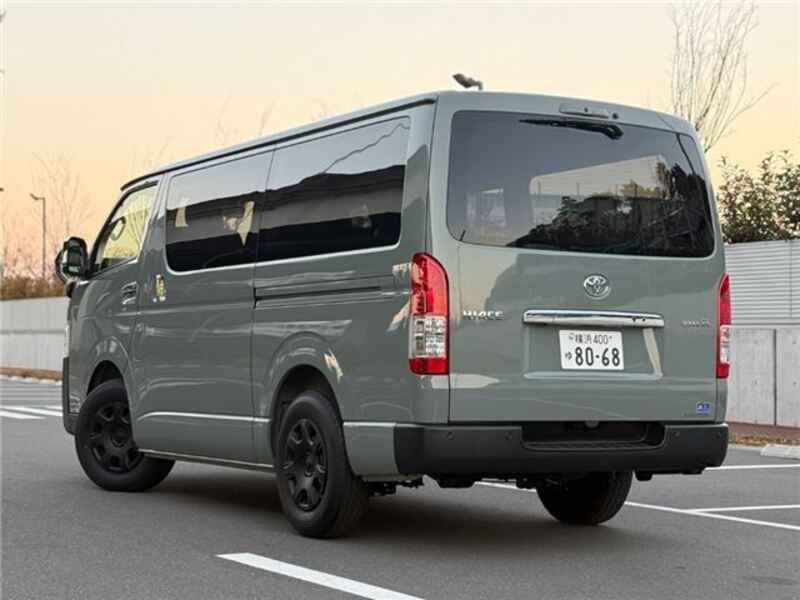 HIACE VAN