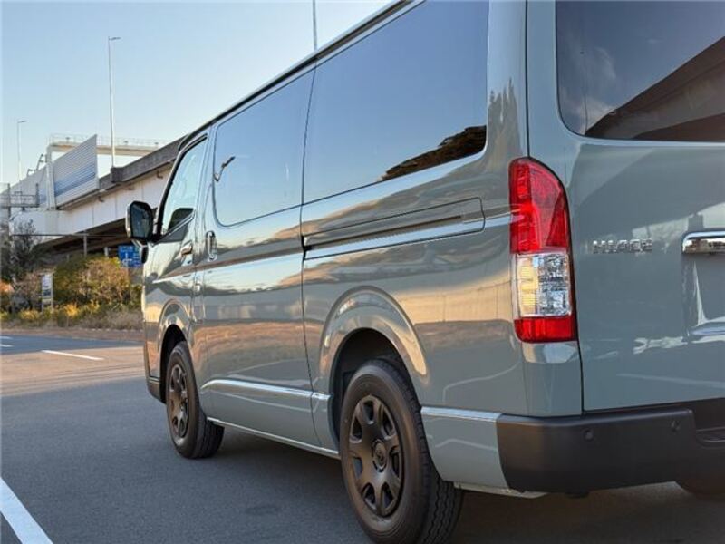 HIACE VAN