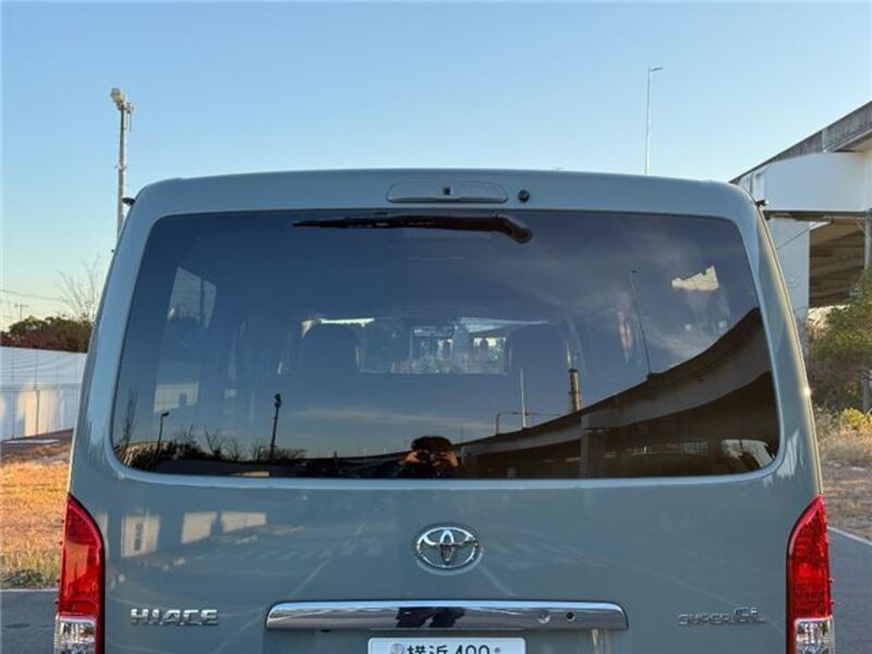 HIACE VAN
