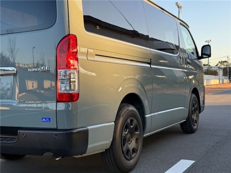 HIACE VAN