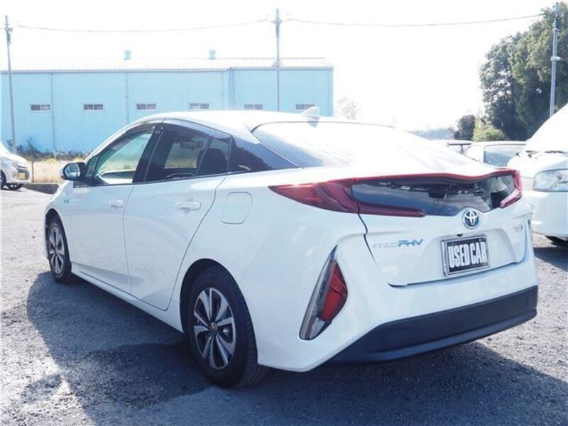 PRIUS PHV