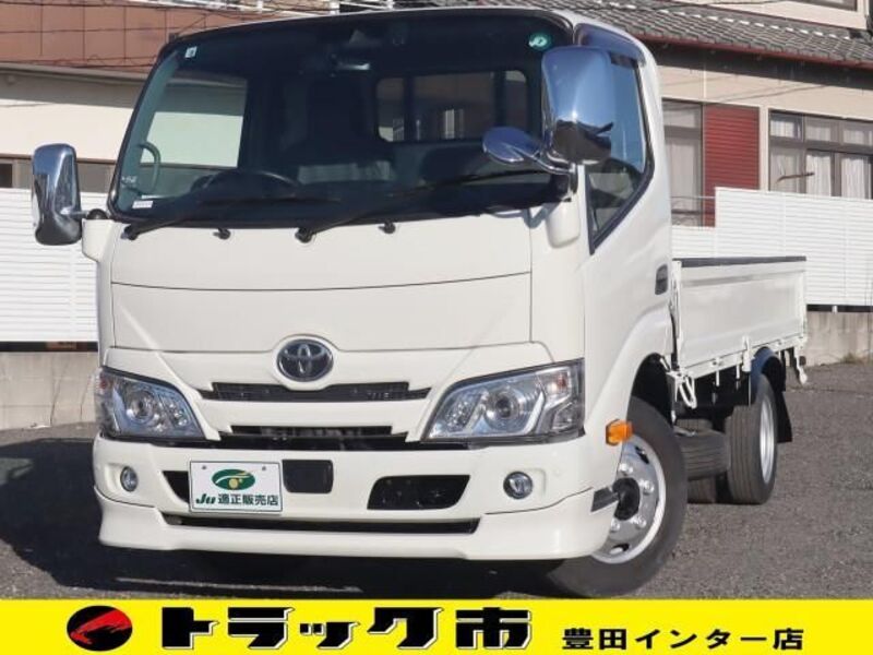 TOYOTA DYNA