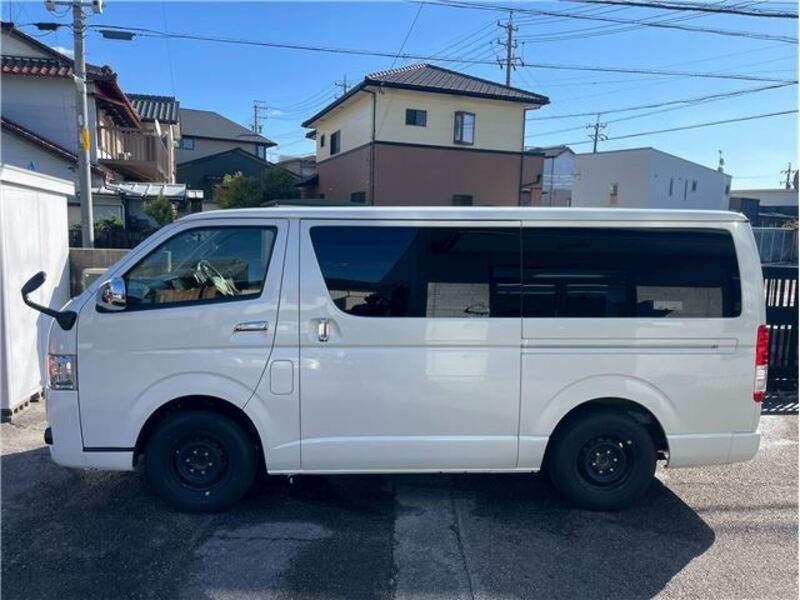 HIACE VAN
