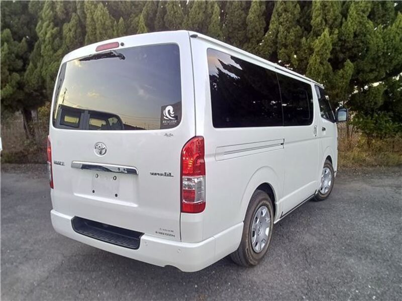 HIACE