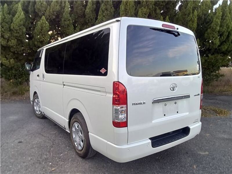 HIACE