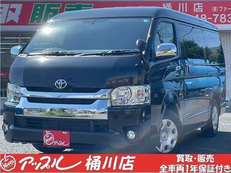 TOYOTA HIACE