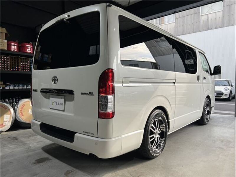 HIACE VAN