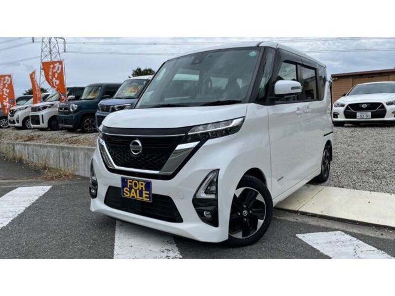 NISSAN ROOX