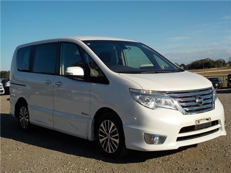 NISSAN SERENA