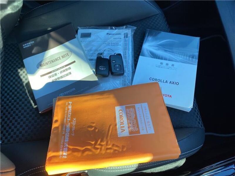 COROLLA AXIO