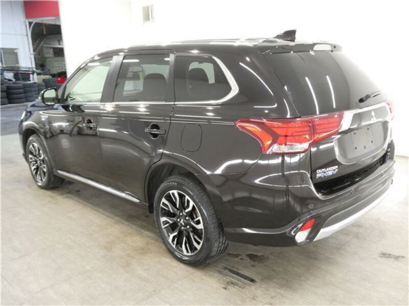 OUTLANDER PHEV