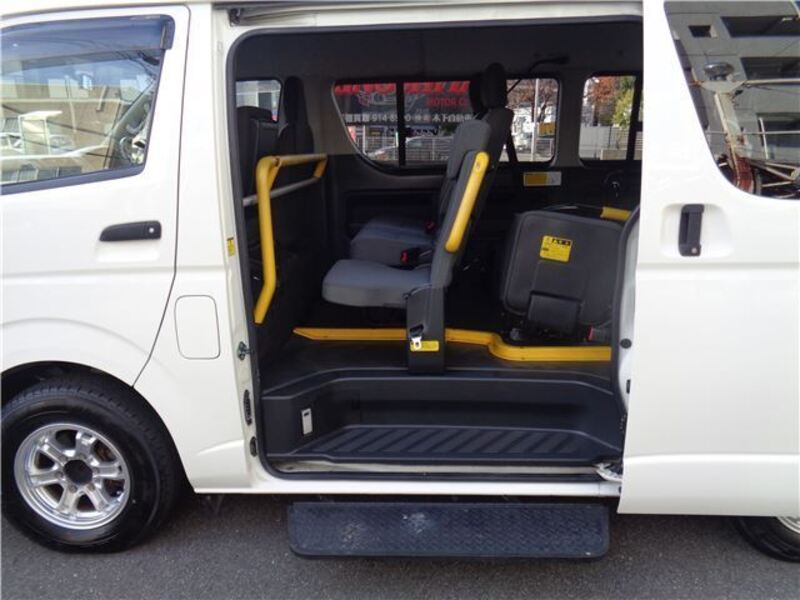 HIACE VAN