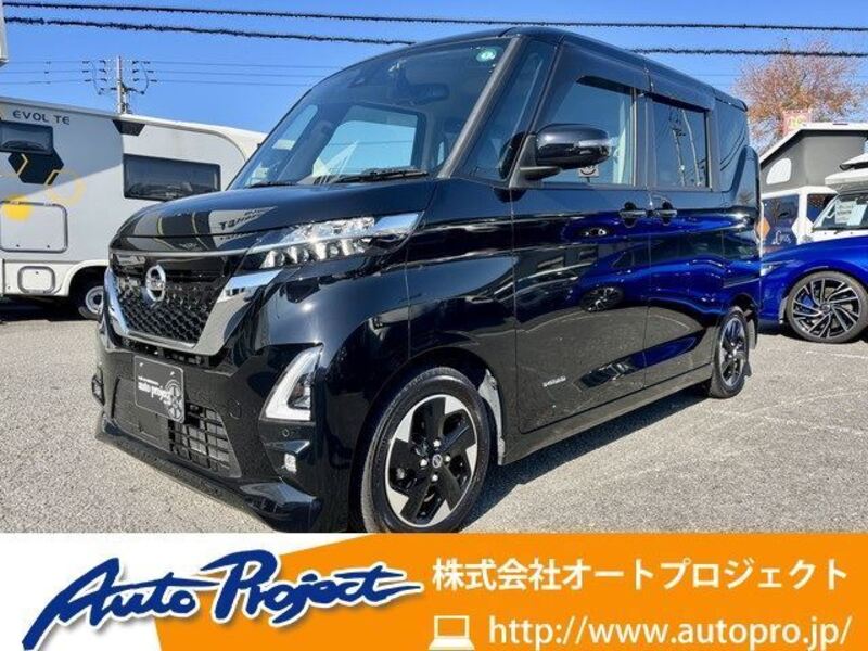 NISSAN ROOX