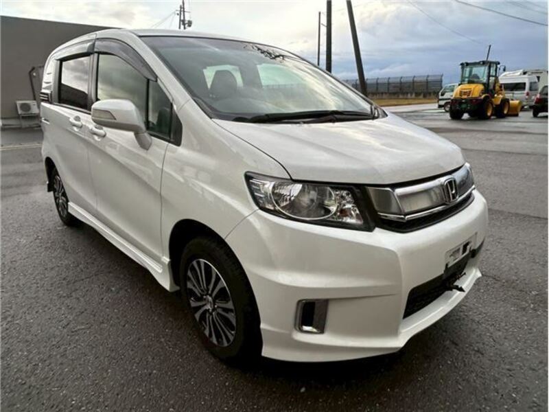 HONDA FREED SPIKE