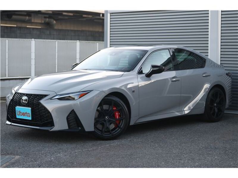 LEXUS IS