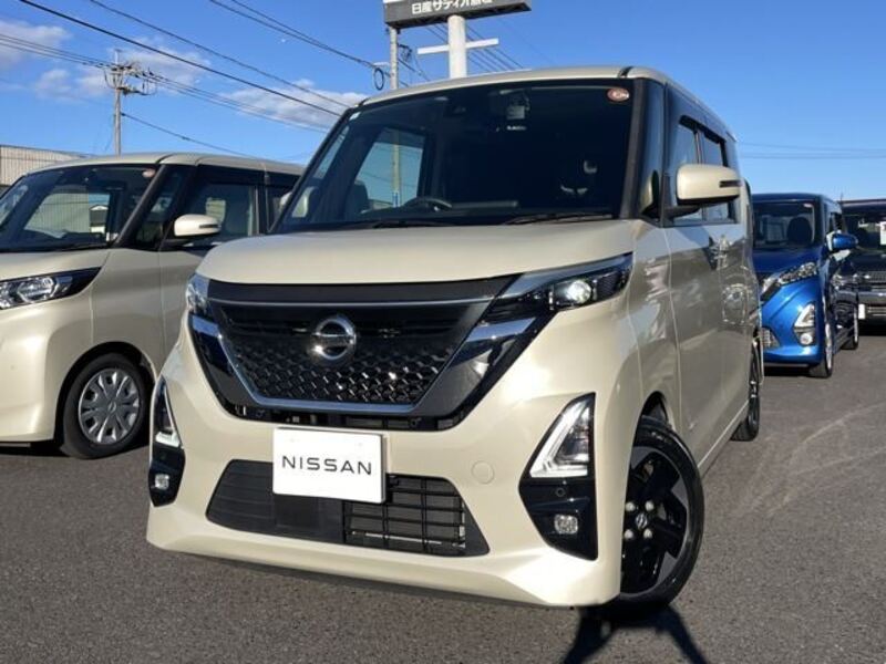 NISSAN ROOX