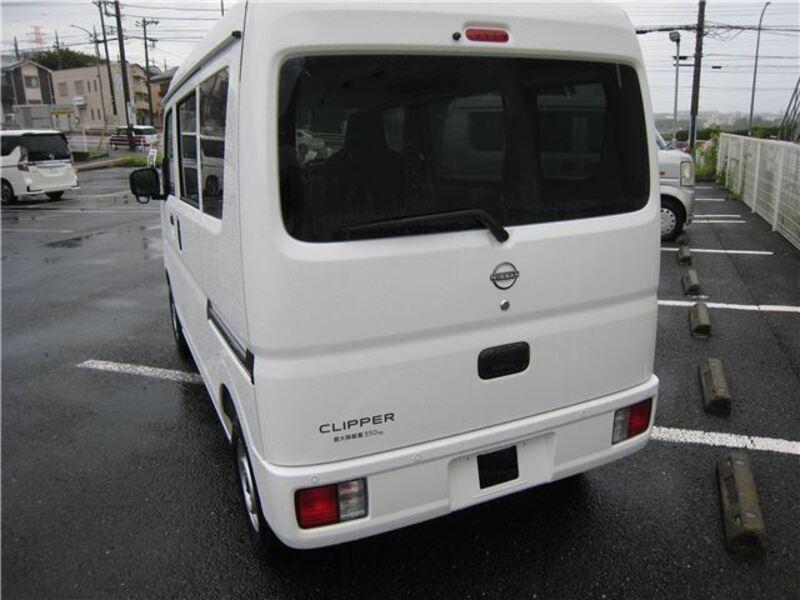 CLIPPER VAN