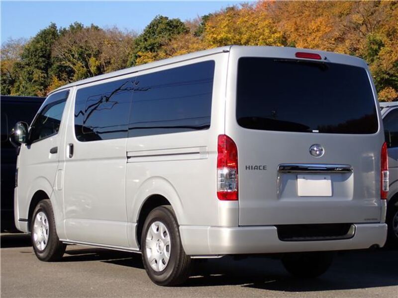 HIACE VAN