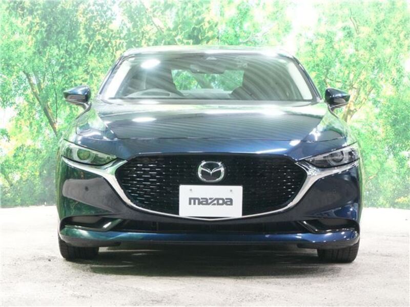 MAZDA3