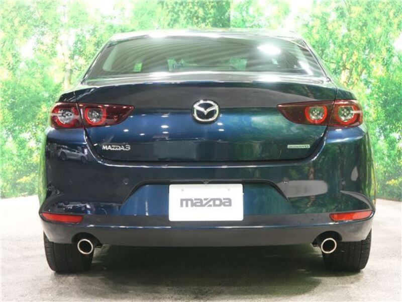 MAZDA3