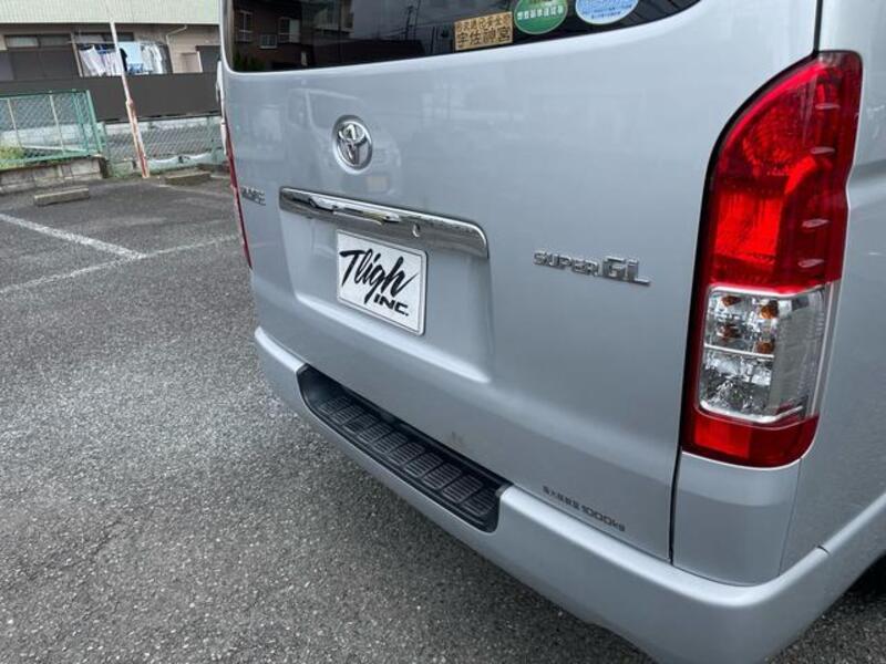 HIACE VAN