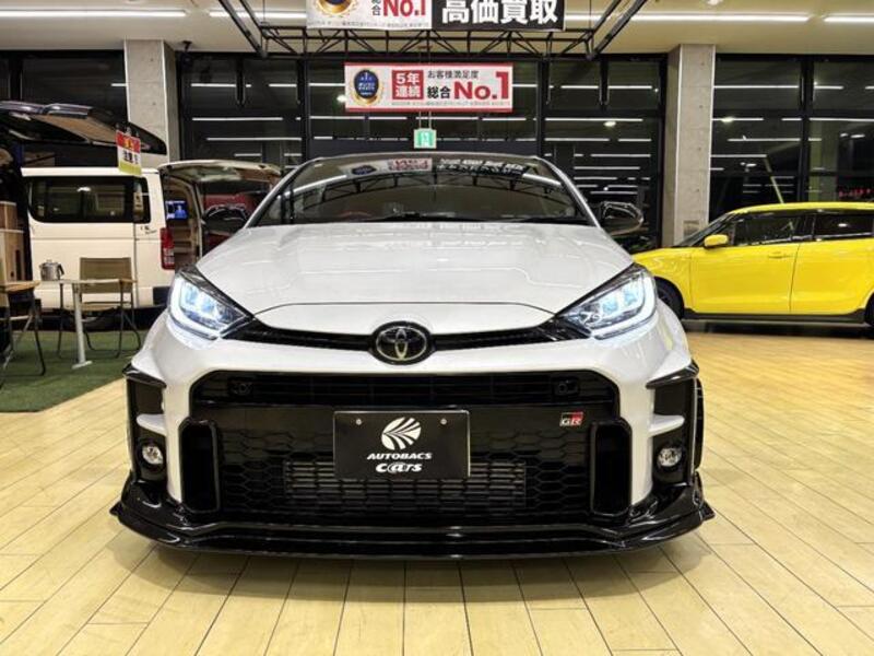 GR YARIS