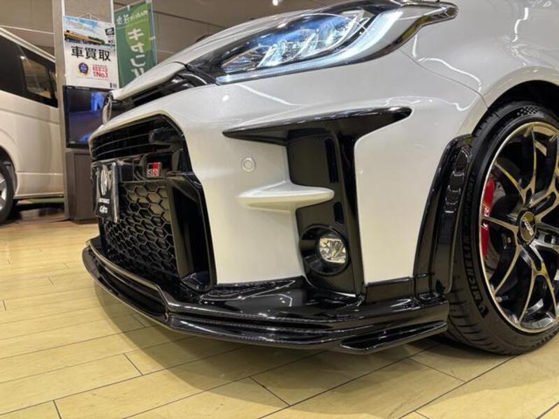GR YARIS
