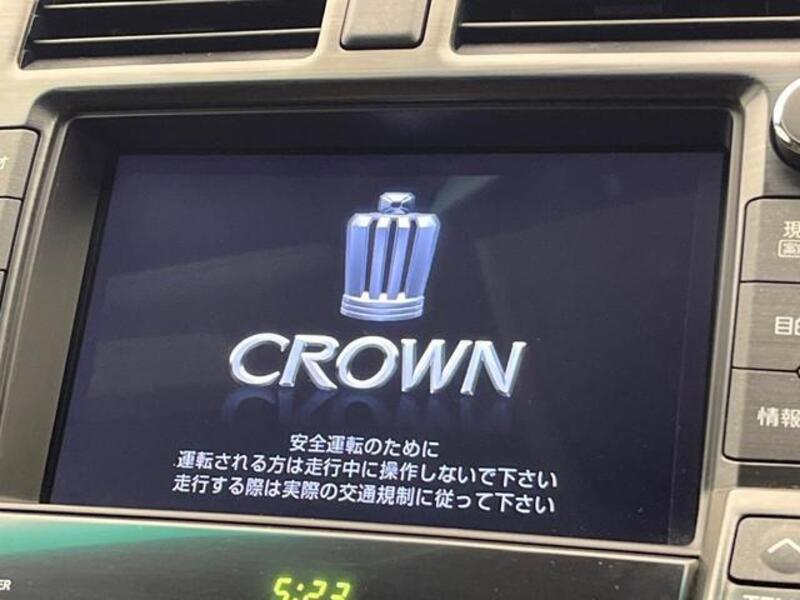 CROWN