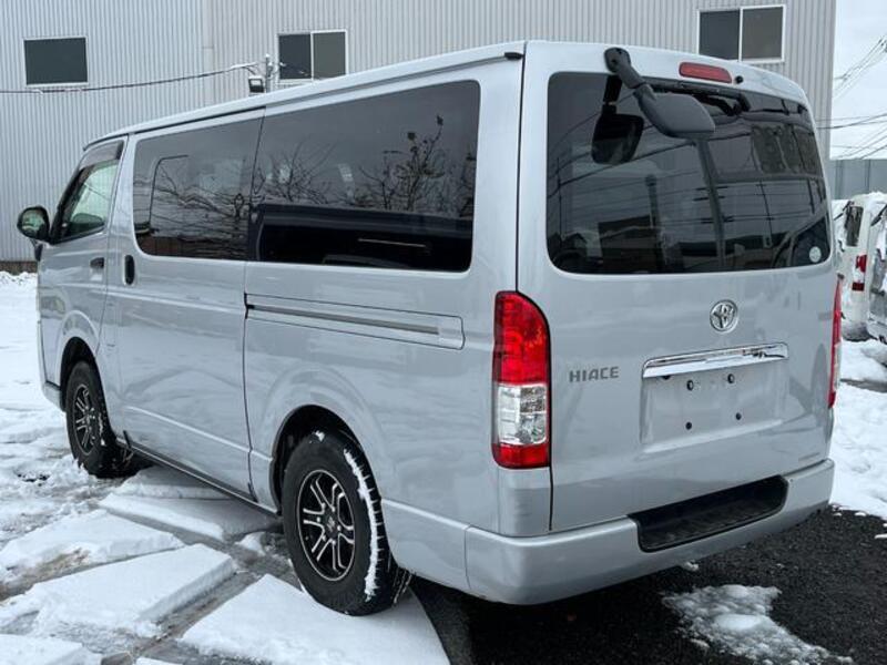 HIACE VAN