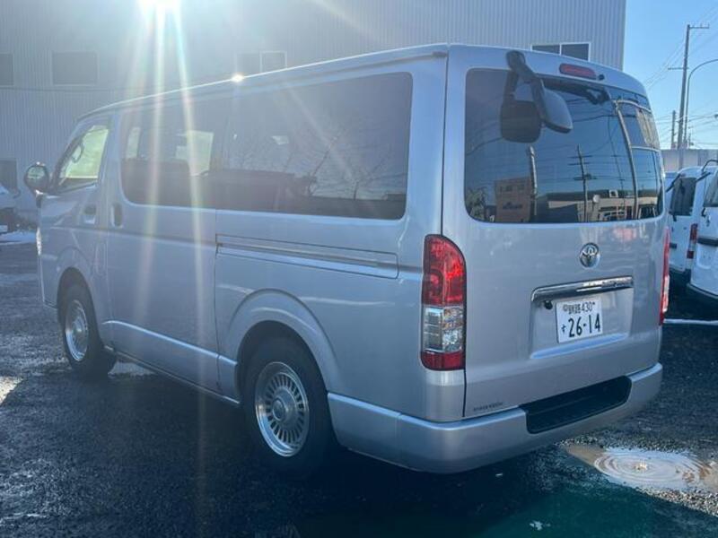 HIACE VAN