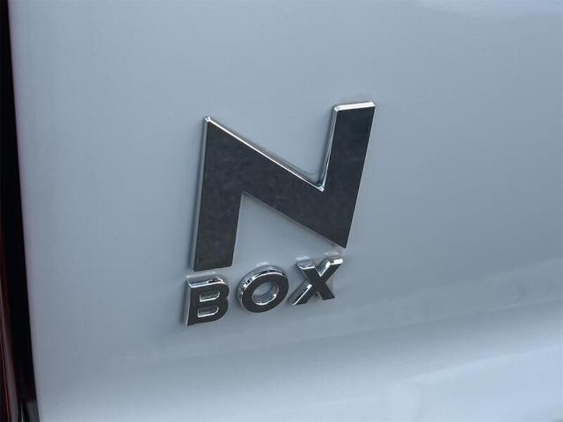 N BOX