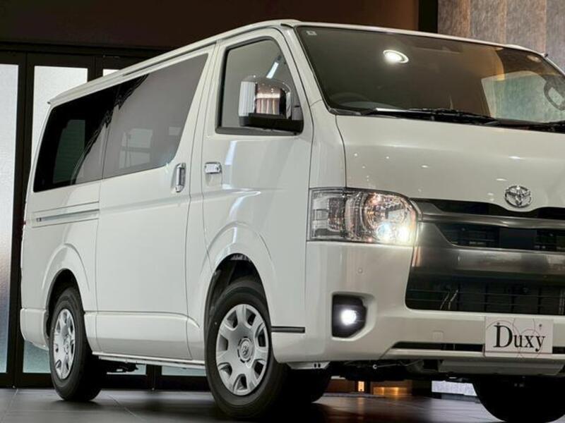HIACE VAN