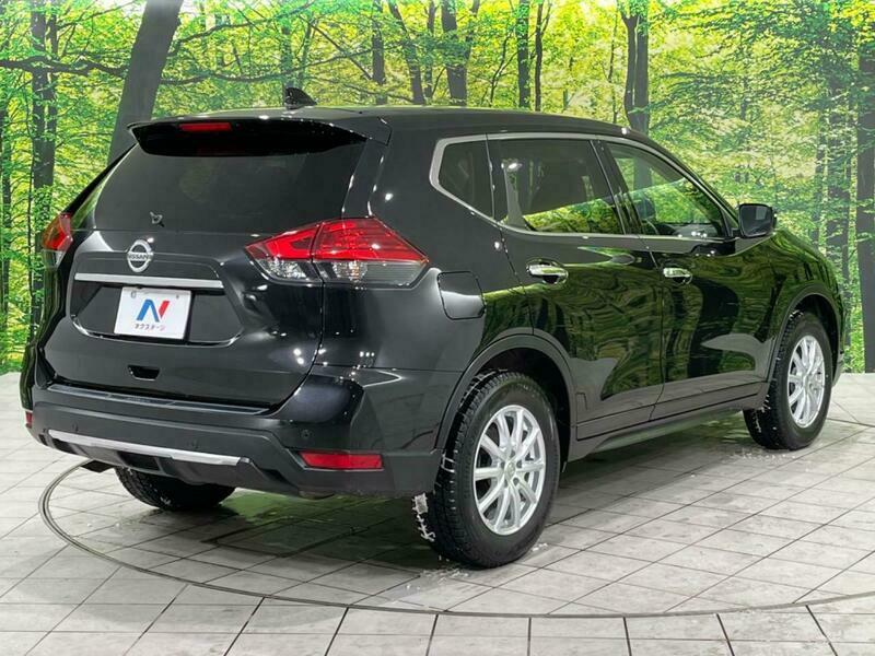 X-TRAIL