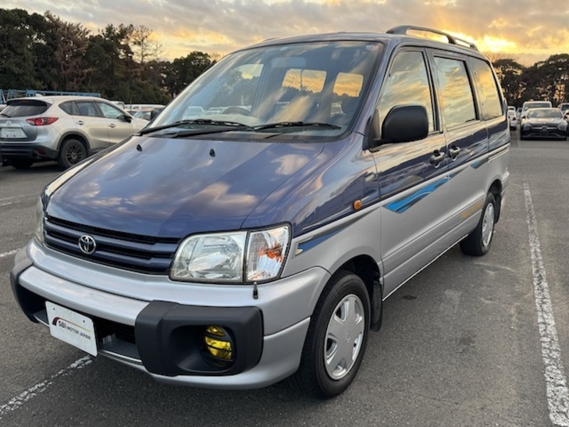TOYOTA TOWNACE NOAH
