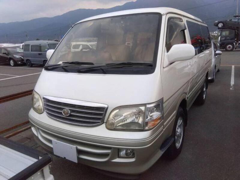 TOYOTA HIACE WAGON