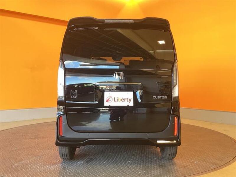 N BOX CUSTOM