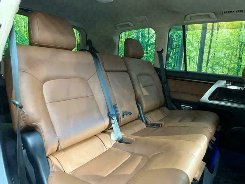 LAND CRUISER