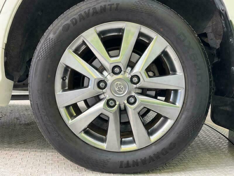 LAND CRUISER