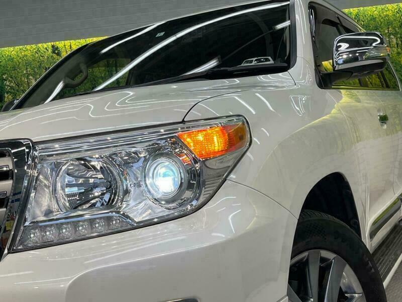 LAND CRUISER