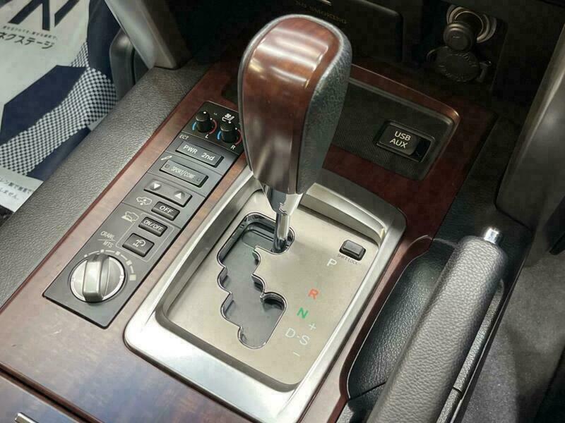 LAND CRUISER