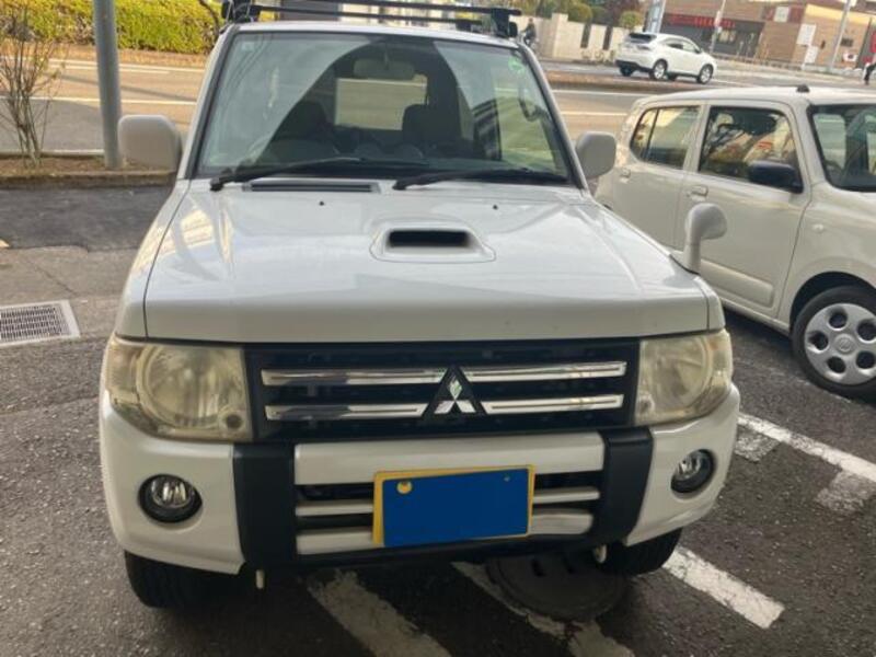 MITSUBISHI PAJERO MINI