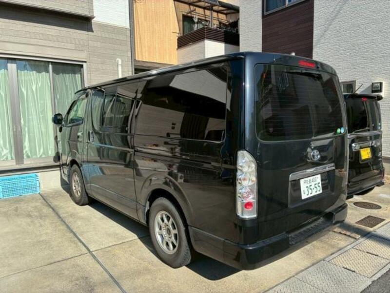 HIACE VAN