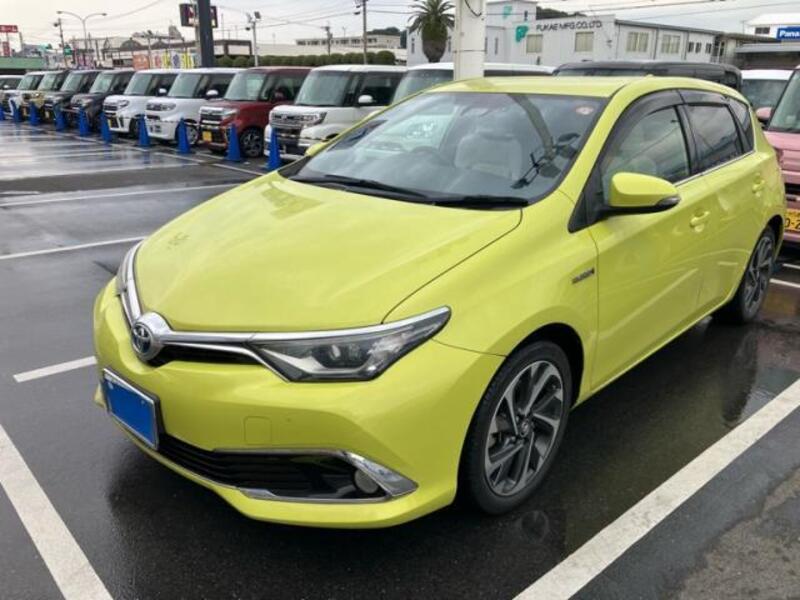 TOYOTA AURIS