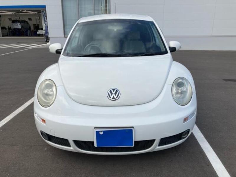 VOLKSWAGEN NEW BEETLE