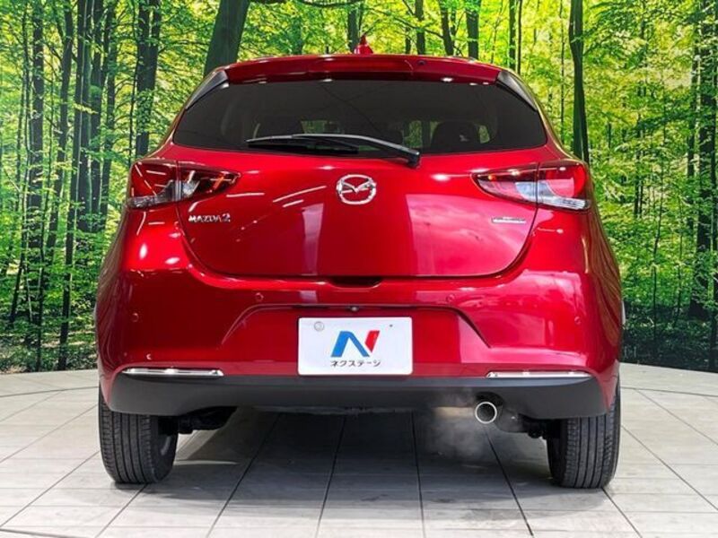 MAZDA2
