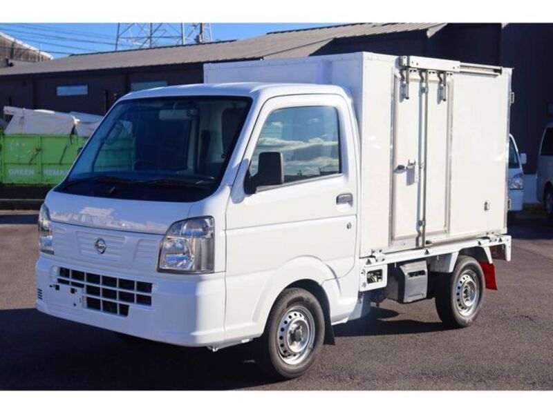 NISSAN NT100 CLIPPER