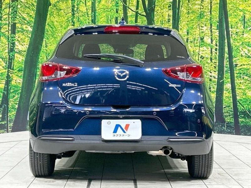MAZDA2